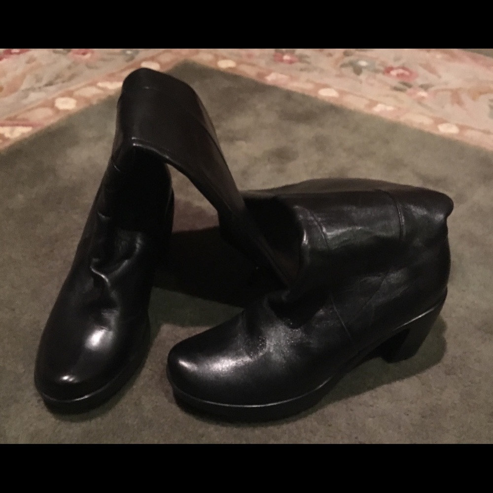 Dansko leather boots. Size 38.